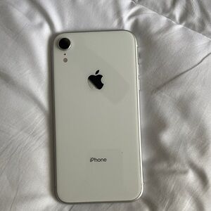 Apple iPhone XR - Classic White